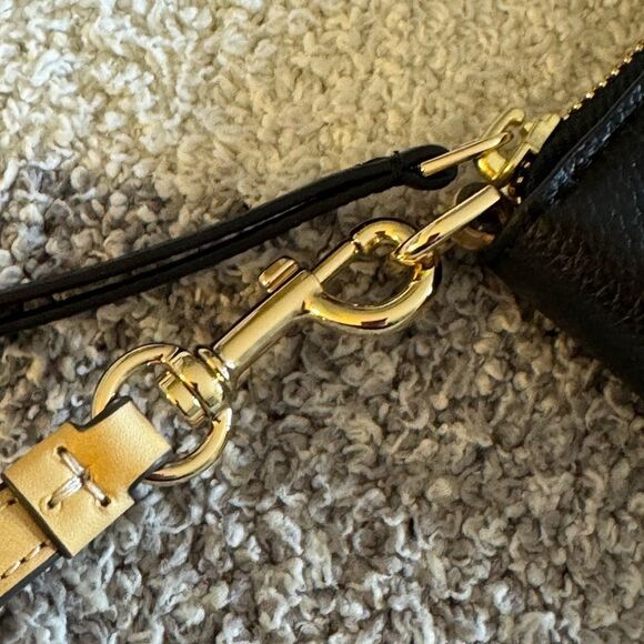 TORY BURCH Robinson Pebble Zip Continental Wallet leather Wristlet Black New - Picture 9 of 15